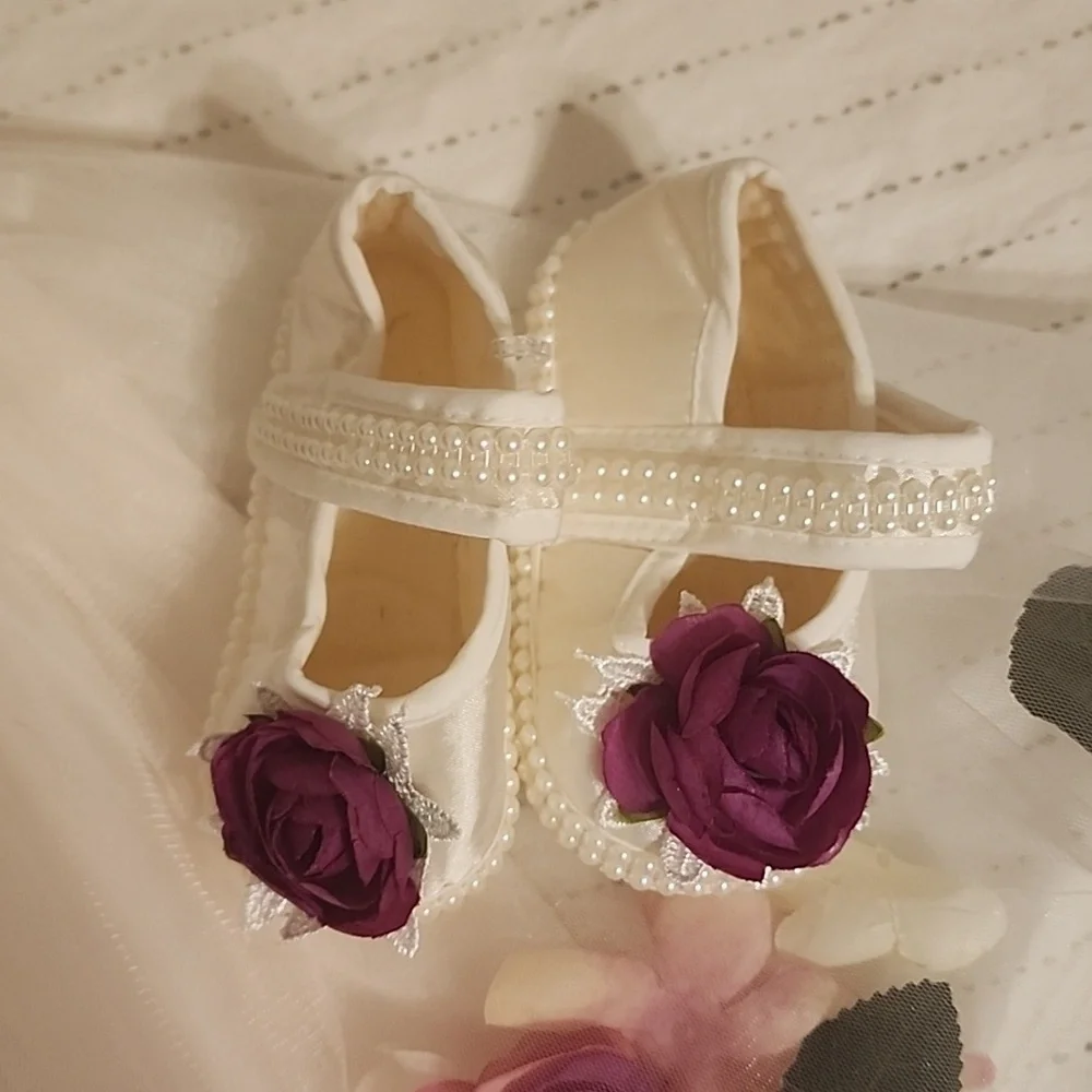 Fancy dress white with flowers and pearls,with matching shoes 6-9 M